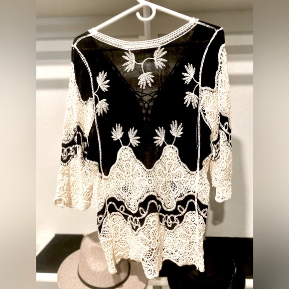 Simply Couture Boho Top - Picture 2 of 4